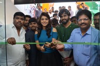 Yamini Bhaskar Launches Cellbay Mobile Store Photos